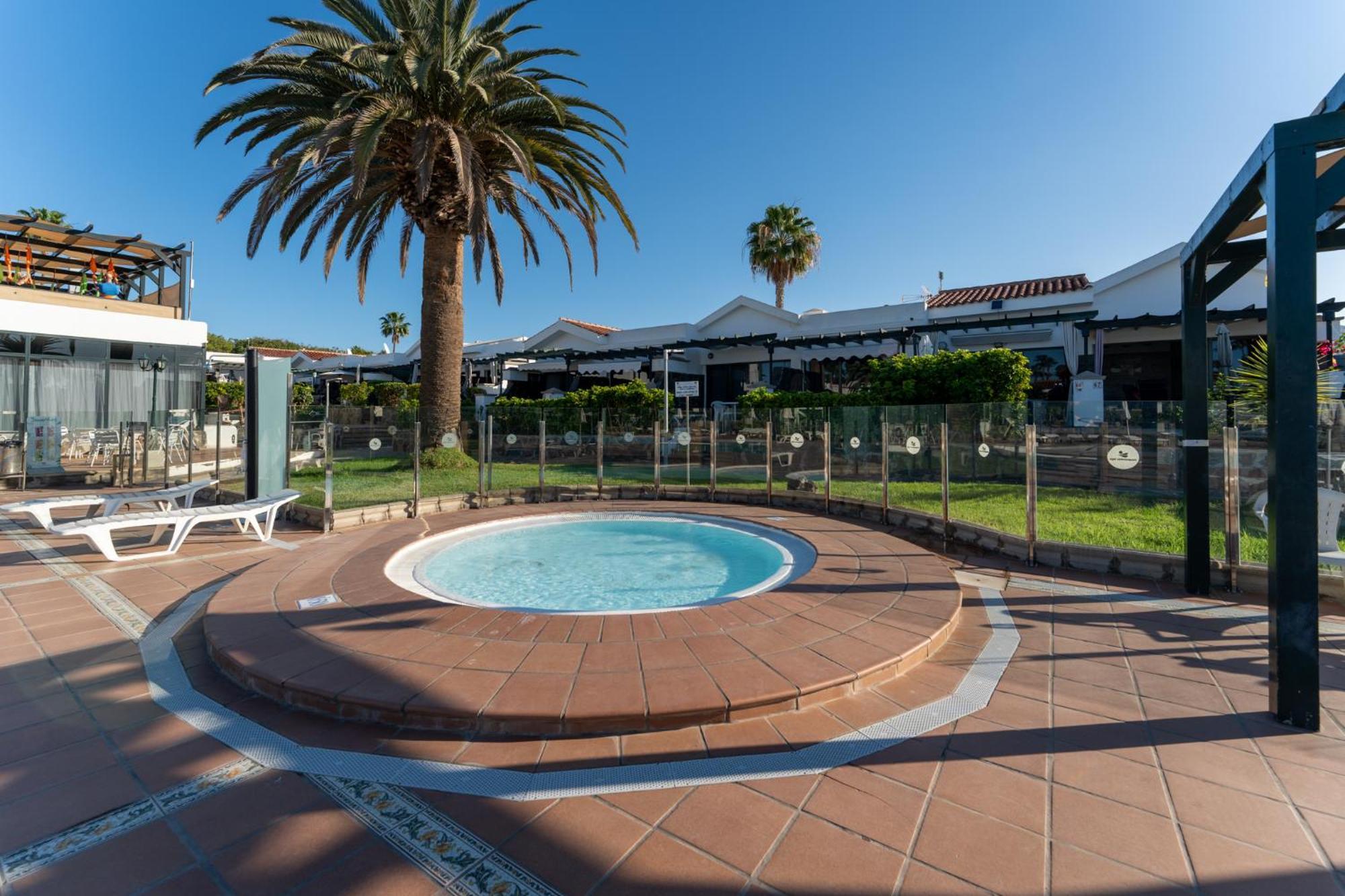 Luxury Poolside Holiday Home Maspalomas  Bagian luar foto